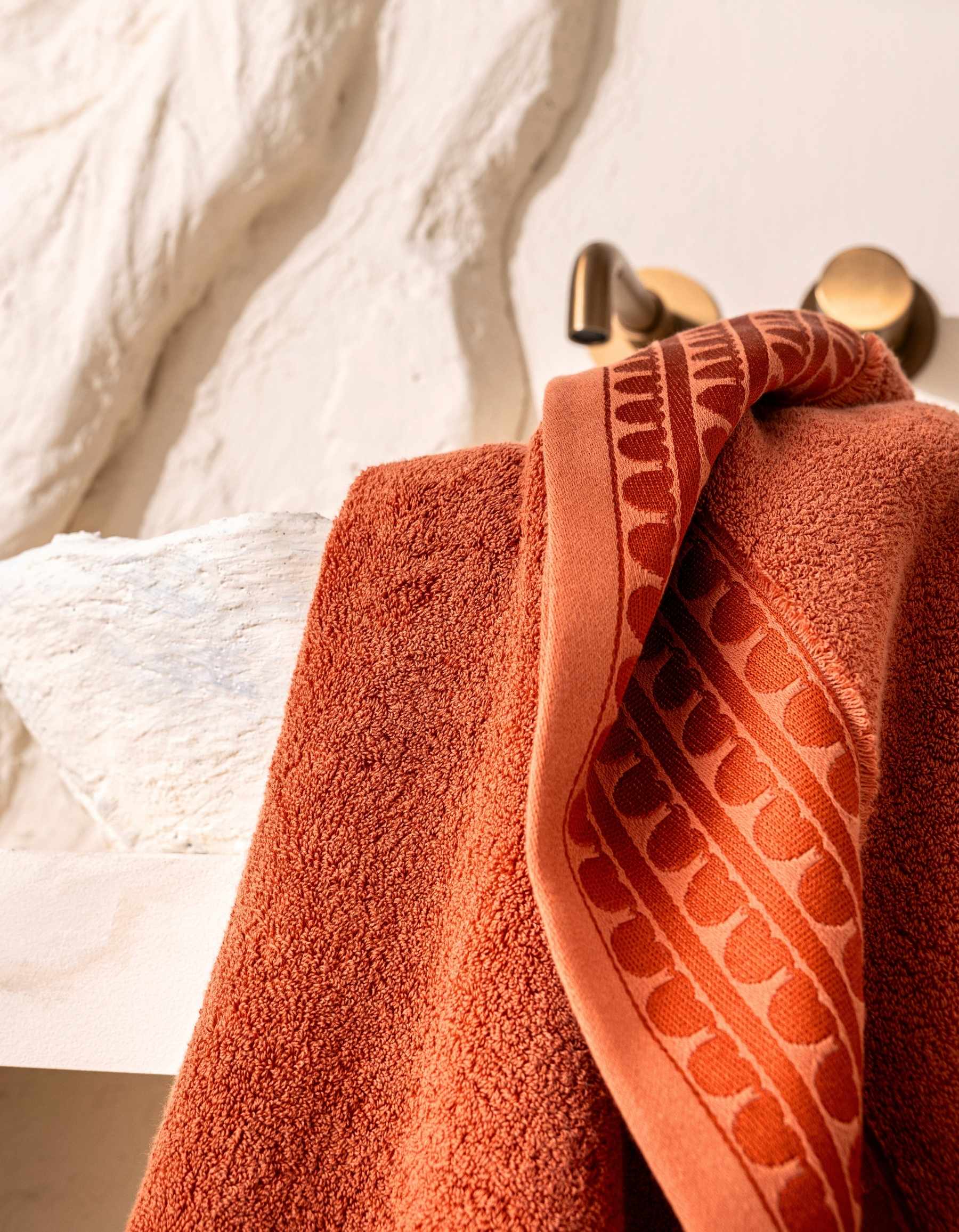 THE SIGNATURE BATH TOWEL | TERRACOTTA