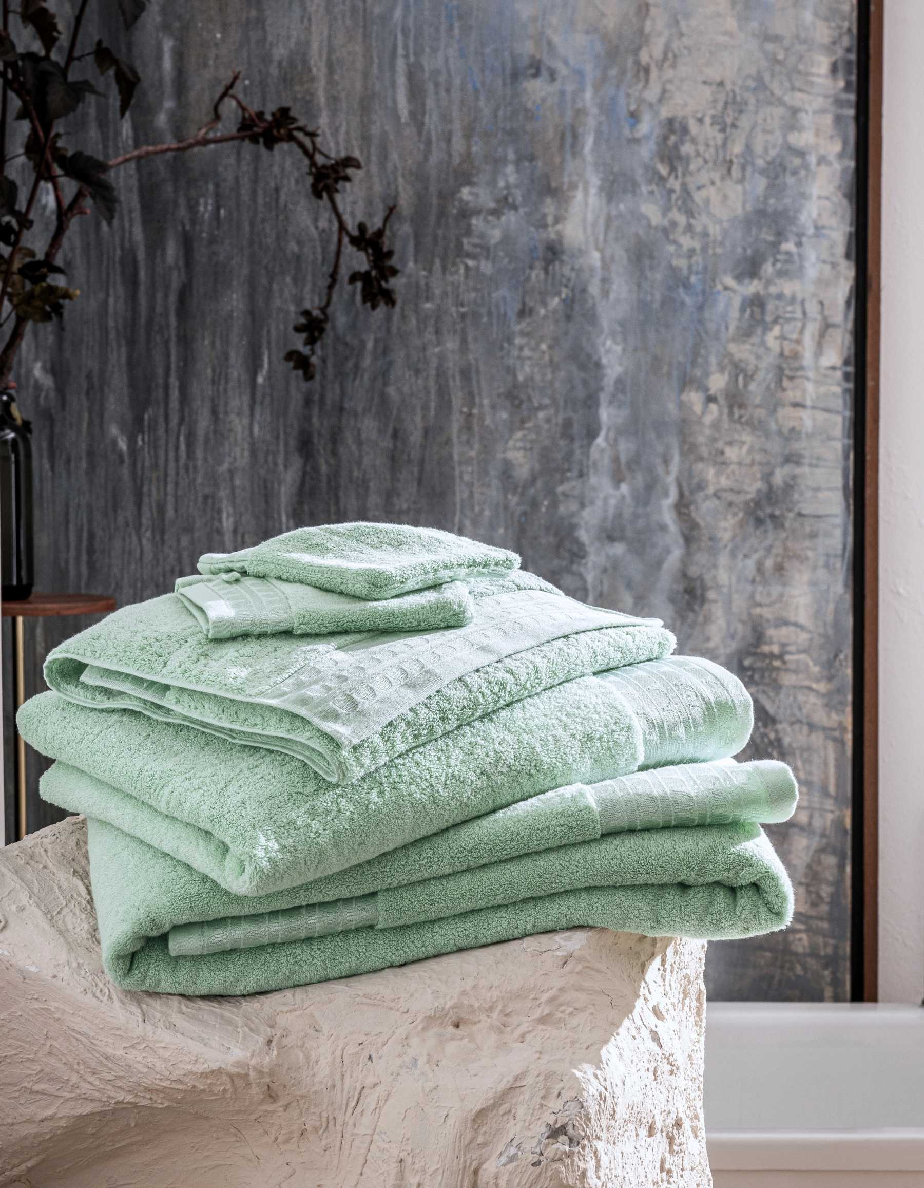 THE SIGNATURE BATH TOWEL | AQUA GREEN