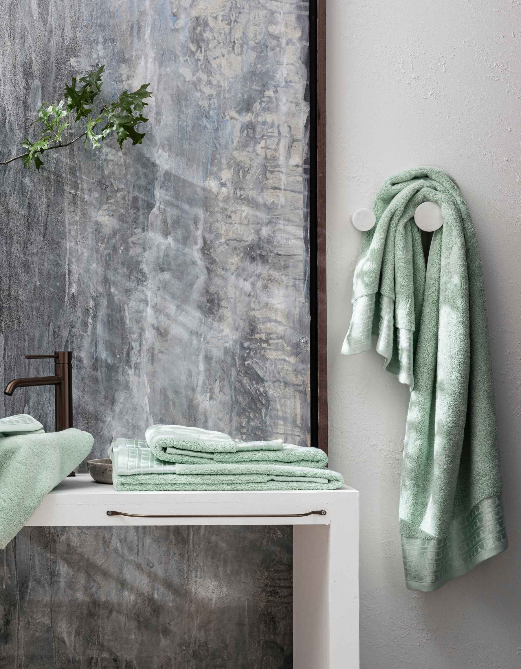 THE SIGNATURE BATH TOWEL | AQUA GREEN