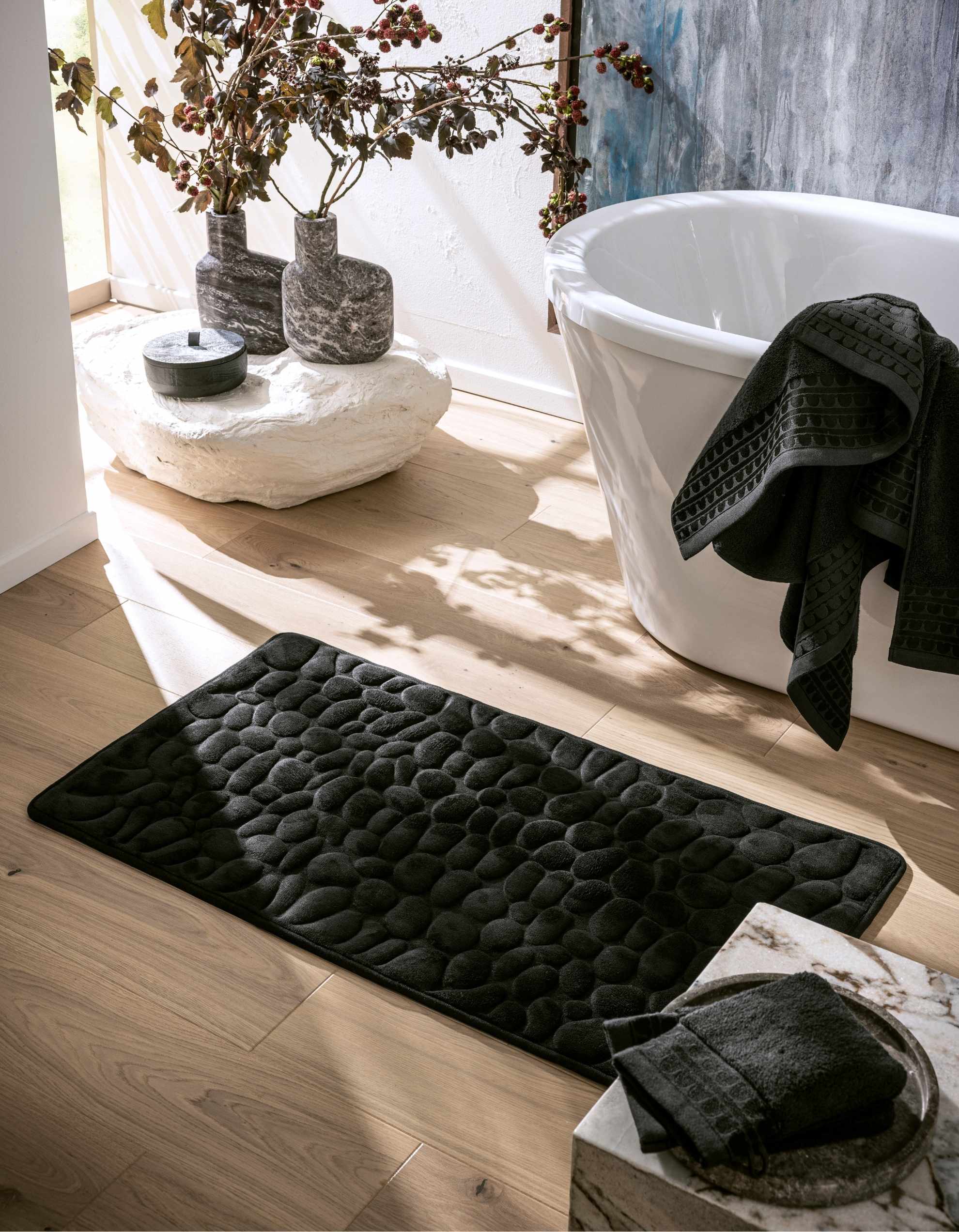 THE GALET BATH MAT | INK BLACK